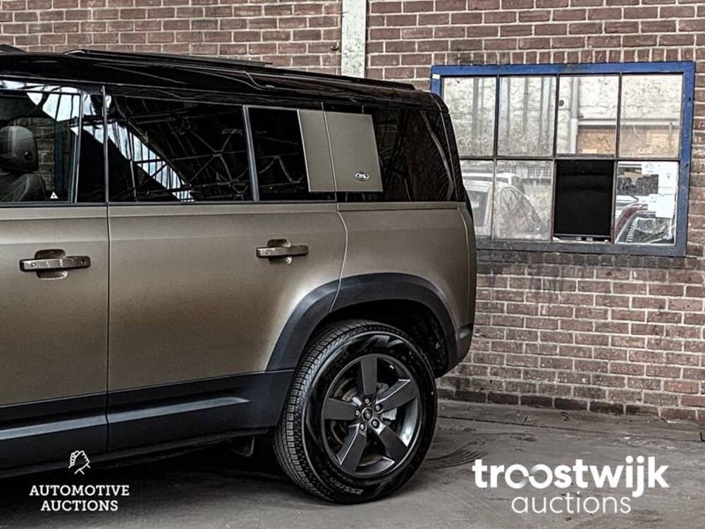 Land Rover Defender D240 110 7-Persoon Nieuw-Model 241pk 2020 -Orig. NL-, J-424-BD