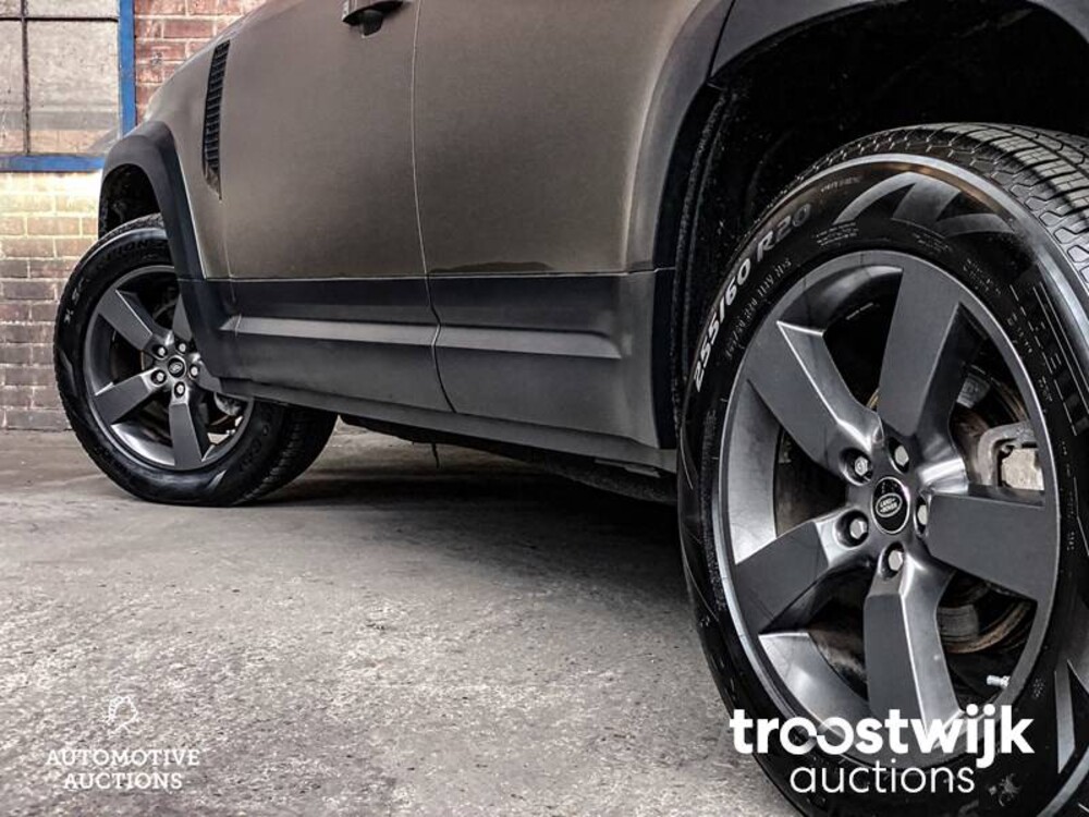 Land Rover Defender D240 110 7-Persoon Nieuw-Model 241pk 2020 -Orig. NL-, J-424-BD