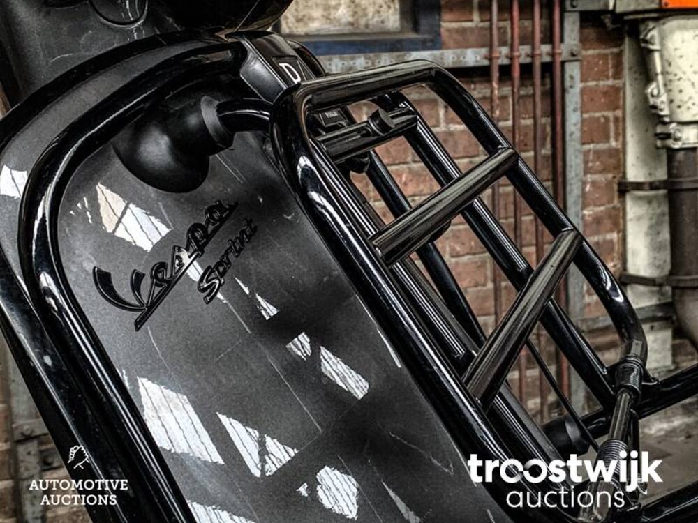 Vespa Sprint 4T -Special Edition- Piaggo 25km 2017, DKR-08-P