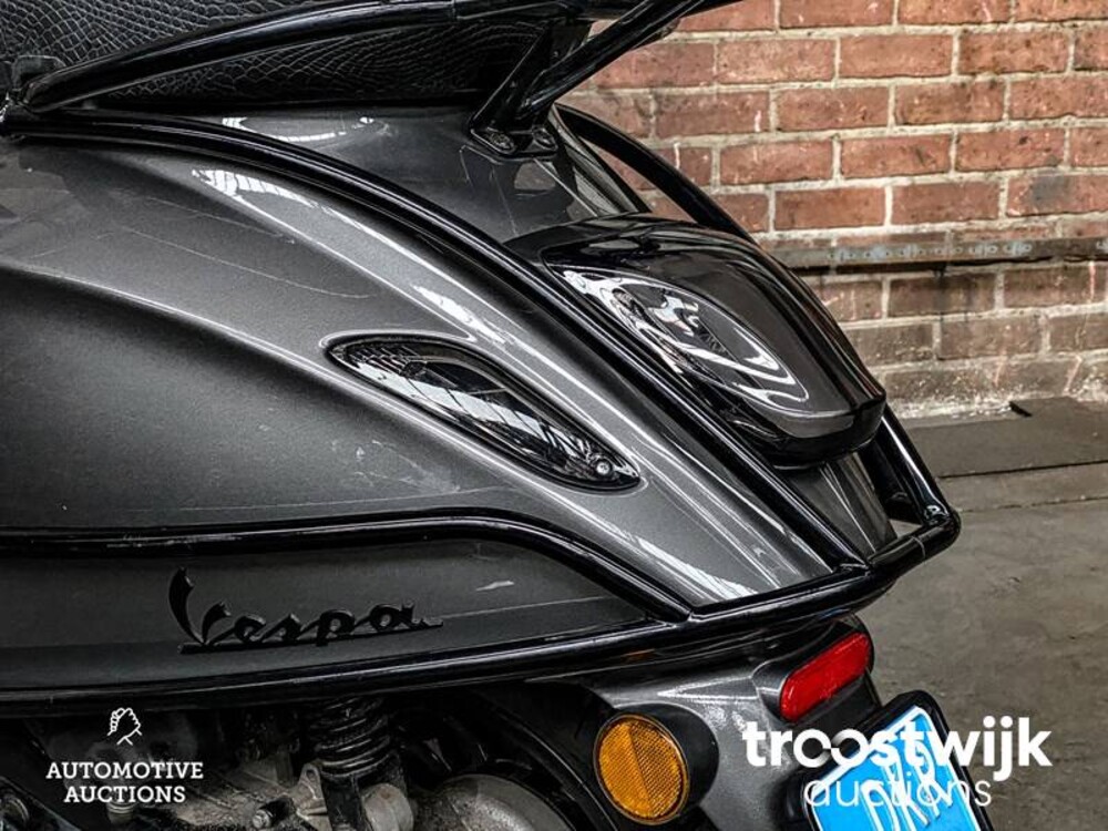 Vespa Sprint 4T -Special Edition- Piaggo 25km 2017, DKR-08-P