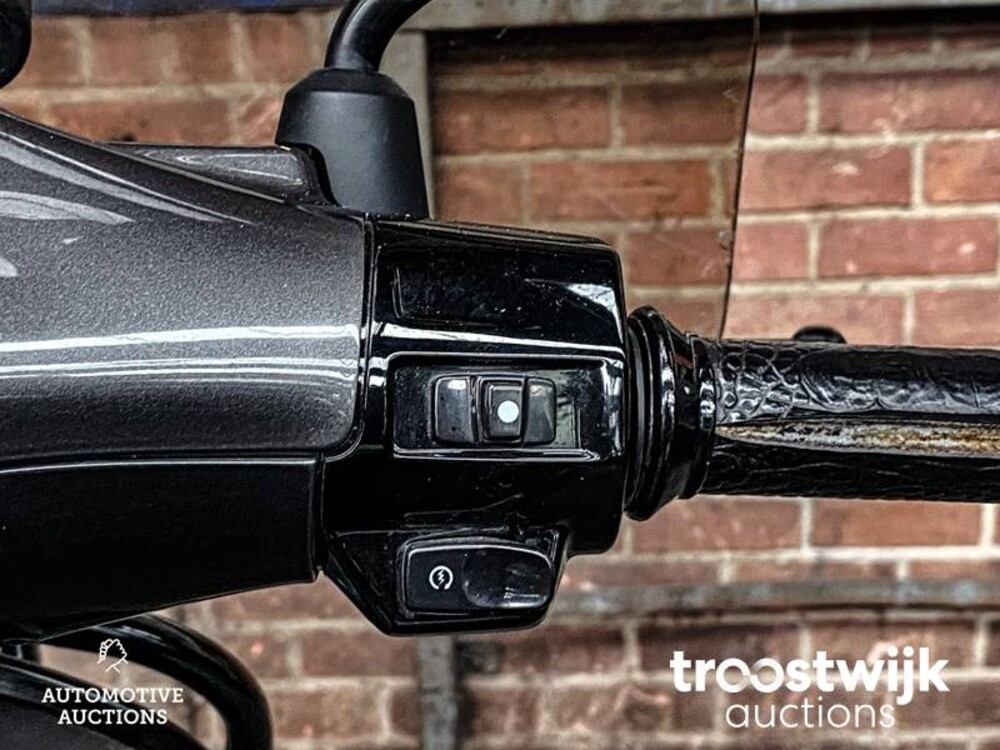 Vespa Sprint 4T -Special Edition- Piaggo 25km 2017, DKR-08-P