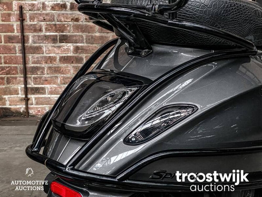 Vespa Sprint 4T -Special Edition- Piaggo 25km 2017, DKR-08-P