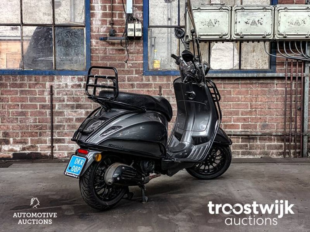 Vespa Sprint 4T -Special Edition- Piaggo 25km 2017, DKR-08-P