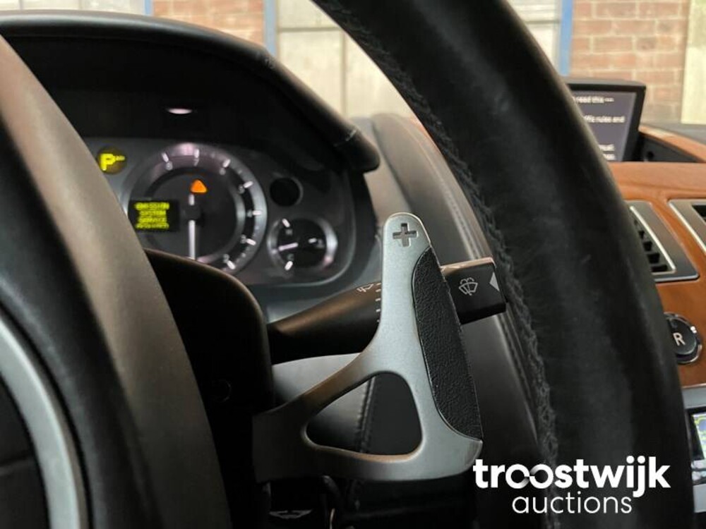 Aston Martin DB9 5.9 V12 457pk 2005 -Youngtimer-