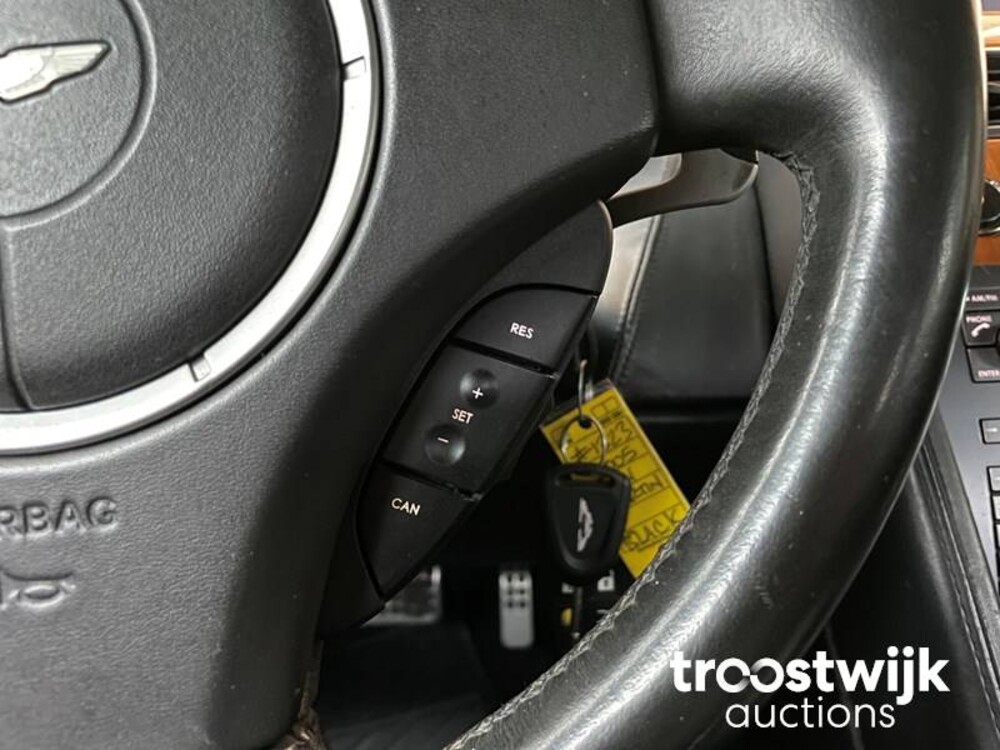 Aston Martin DB9 5.9 V12 457pk 2005 -Youngtimer-