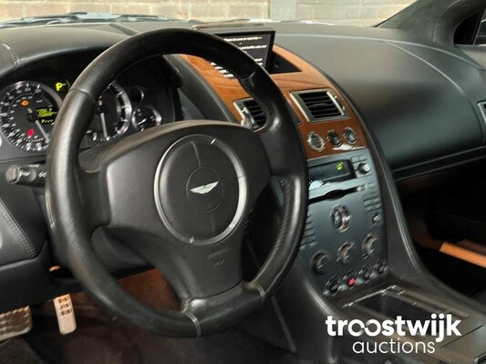 Aston Martin DB9 5.9 V12 457pk 2005 -Youngtimer-