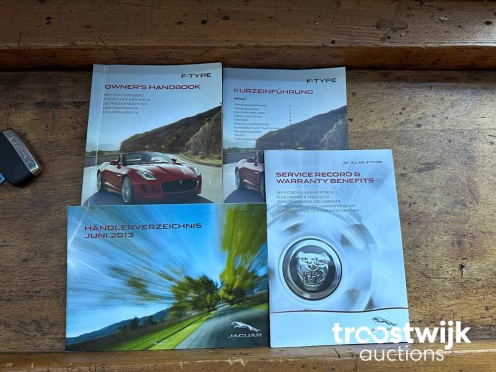 Jaguar F-TYPE S Convertible 3.0 V6  381pk 2013, T-187-DG