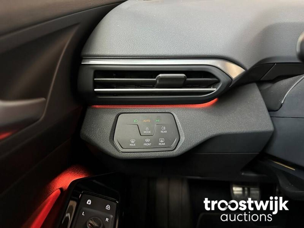 Volkswagen ID.4 PRO First-Edition 77 kWh 204pk 2020 -Orig.NL-, K-176-HN