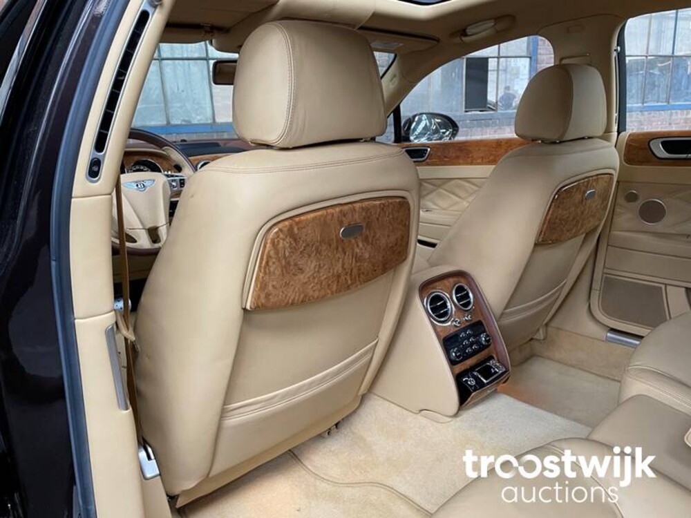 Bentley Continental Flying Spur Speed 610pk 2010