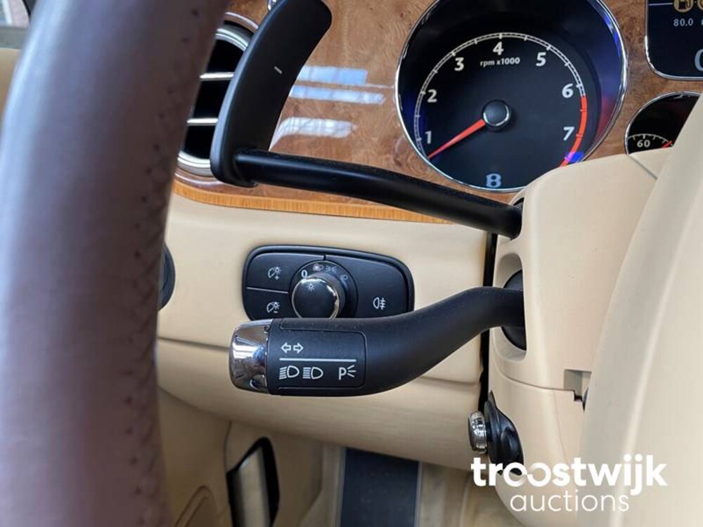 Bentley Continental Flying Spur Speed 610pk 2010