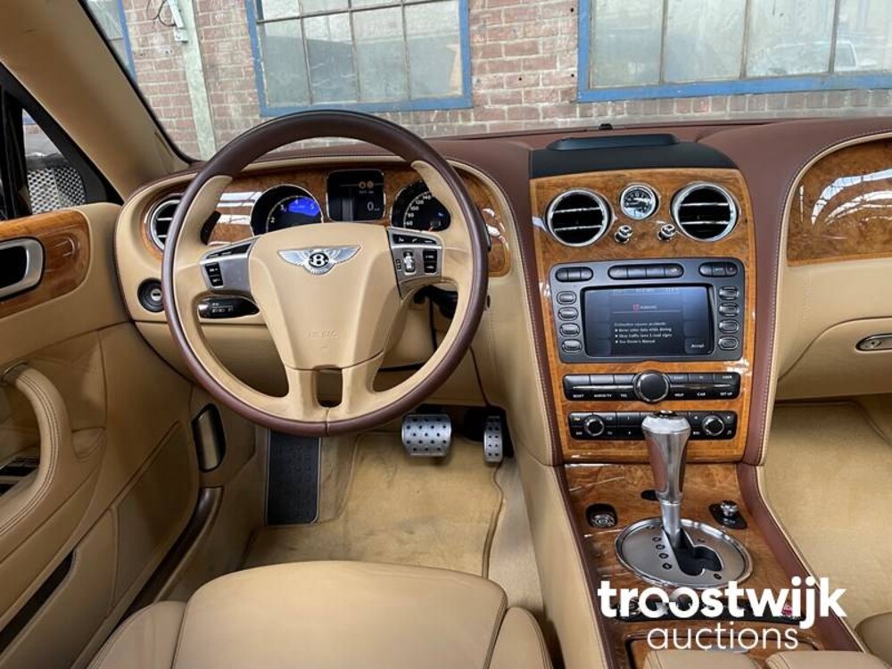 Bentley Continental Flying Spur Speed 610pk 2010