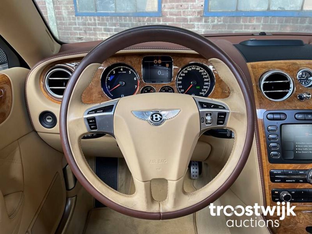 Bentley Continental Flying Spur Speed 610pk 2010