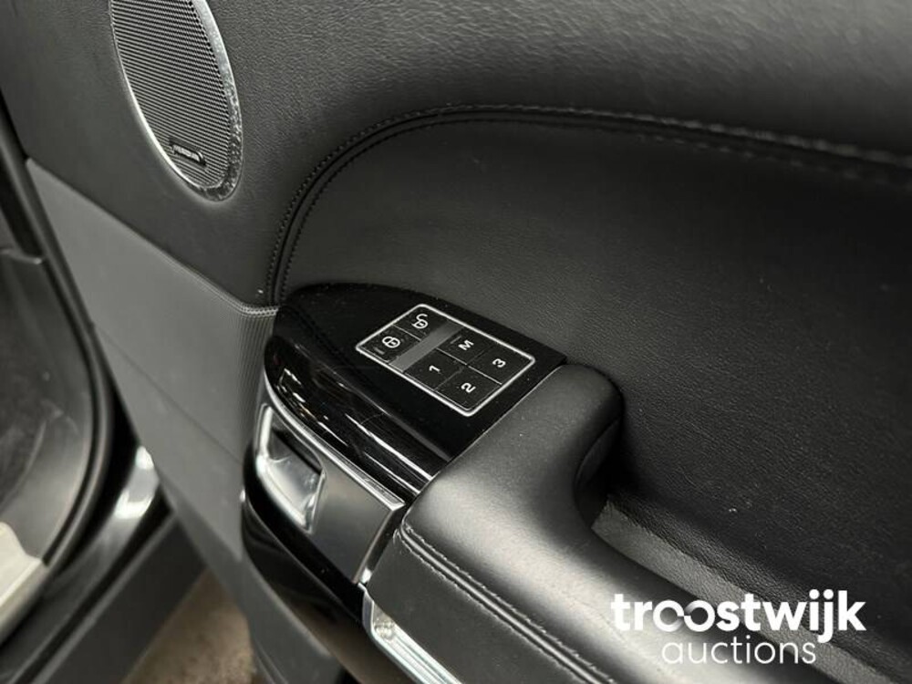 Land Rover Range Rover Vogue 4.4 V8 360pk 2014 