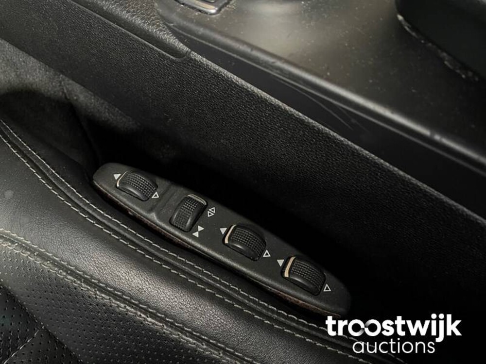 Mercedes-Benz E500 AMG 7G-TRONIC PLUS Coupé  388pk 2010