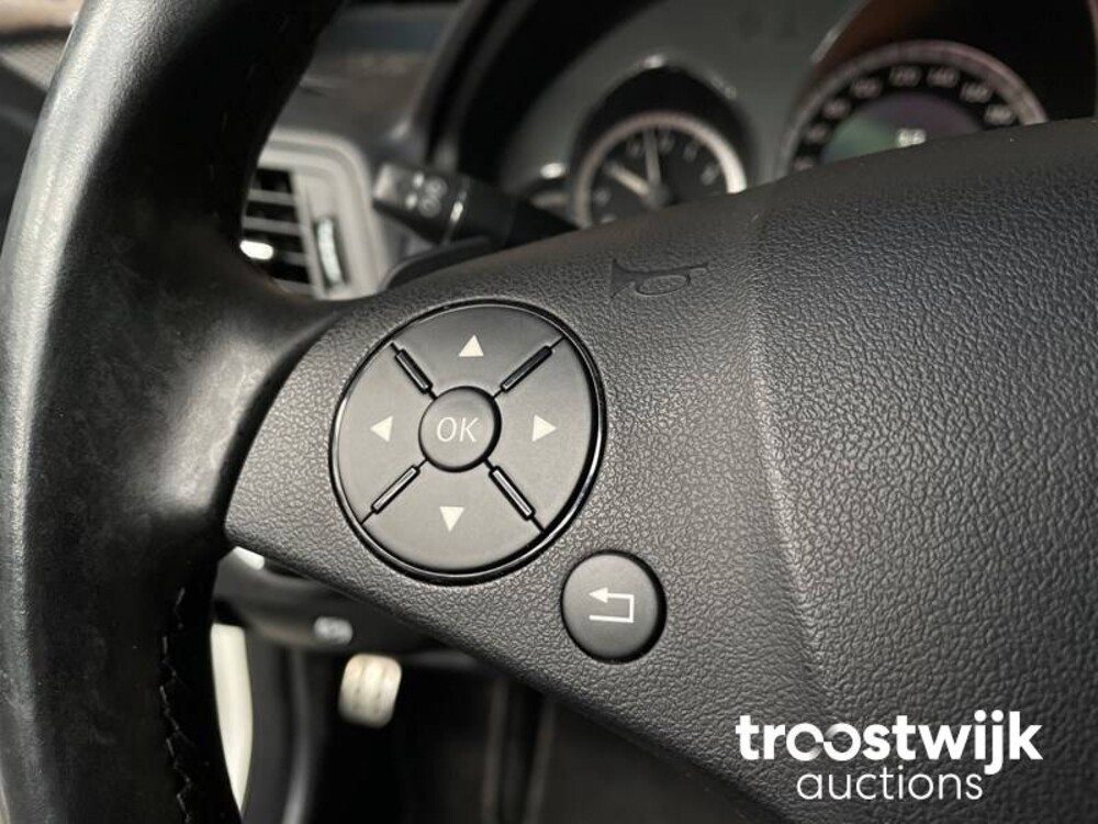 Mercedes-Benz E500 AMG 7G-TRONIC PLUS Coupé  388pk 2010