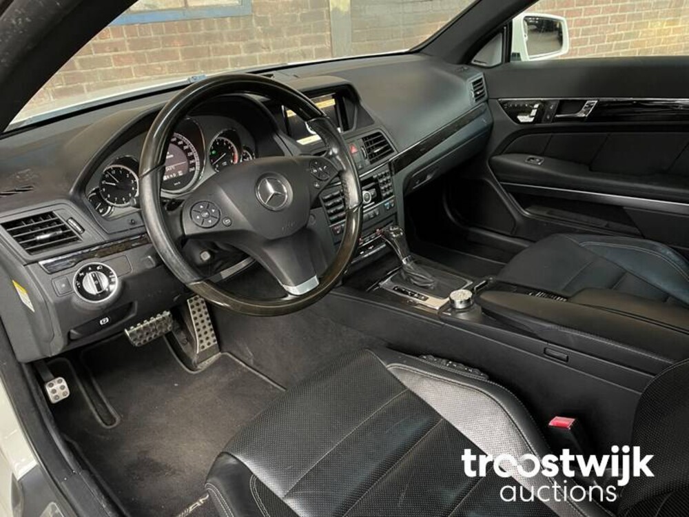 Mercedes-Benz E500 AMG 7G-TRONIC PLUS Coupé  388pk 2010