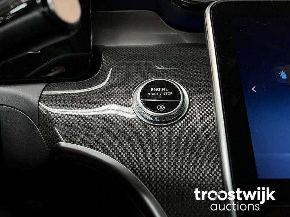 Mercedes-Benz C180 AMG Line Mild Hybrid Nieuw-Model 170pk 2022 -Fabrieksgarantie- C-Klasse, R-013-TS