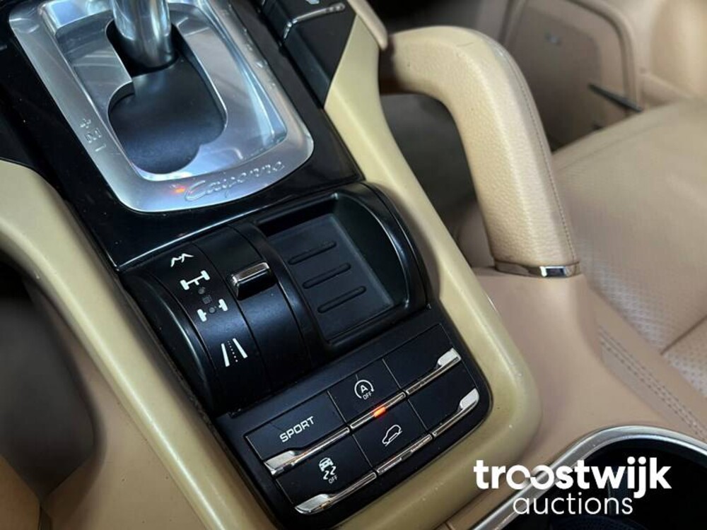 Porsche  Cayenne 3.6 V6 300pk PDK 2012 