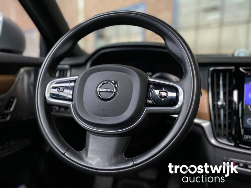 Volvo S90 2.0 T8 AWD Inscription 320pk 2017, ZL-677-D