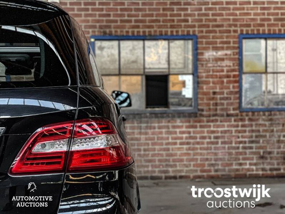 Mercedes-Benz ML63 AMG 5.5 V8 Performance Pack 557pk 2012, H-873-RF