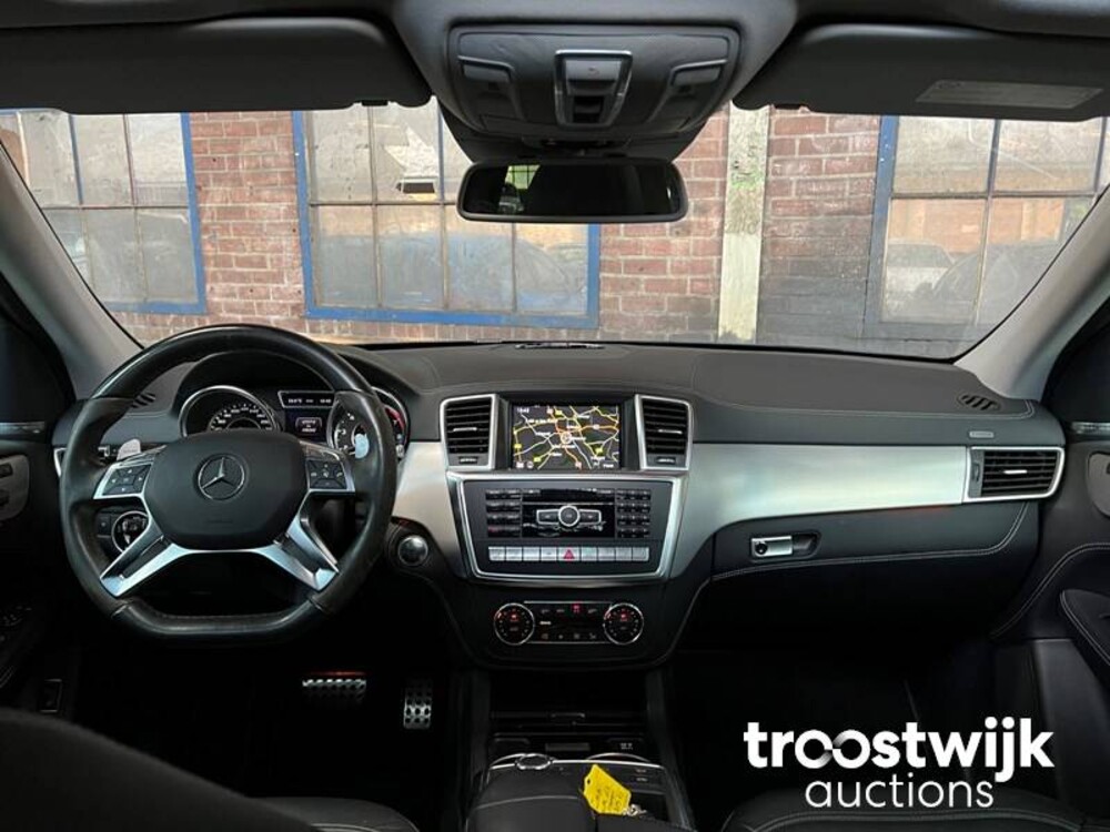 Mercedes-Benz ML63 AMG 5.5 V8 Performance Pack 557pk 2012, H-873-RF