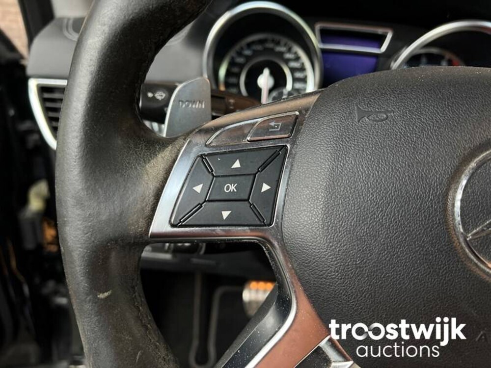 Mercedes-Benz ML63 AMG 5.5 V8 Performance Pack 557pk 2012, H-873-RF