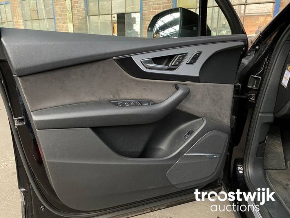 Audi Q7 E-Tron Plug-In Hybride S-Line 3.0 TDI Quattro Sport 373pk 2016 -Orig. NL-, KP-497-H