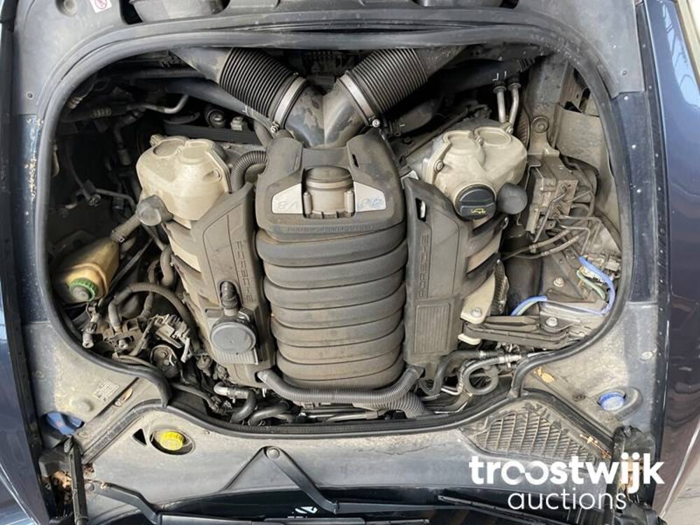 Porsche Panamera S 4.8 V8 400pk 2010