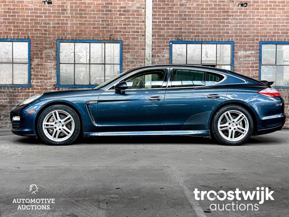 Porsche Panamera S 4.8 V8 400pk 2010
