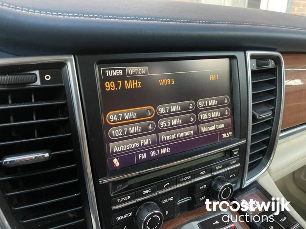 Porsche Panamera S 4.8 V8 400pk 2010