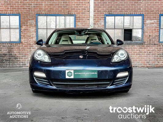 Porsche Panamera S 4.8 V8 400pk 2010