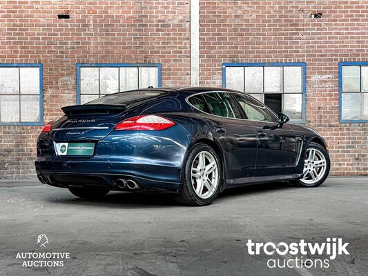 Porsche Panamera S 4.8 V8 400pk 2010