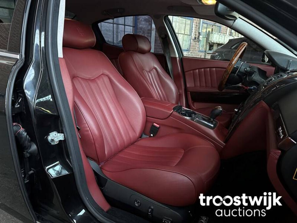 Maserati Quattroporte Executive GT 4.2 V8 400pk 2007 -Youngtimer- ZF