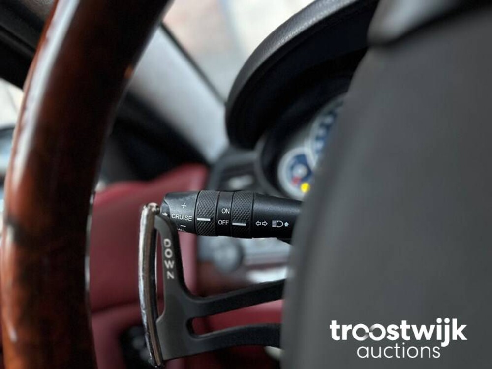 Maserati Quattroporte Executive GT 4.2 V8 400pk 2007 -Youngtimer- ZF