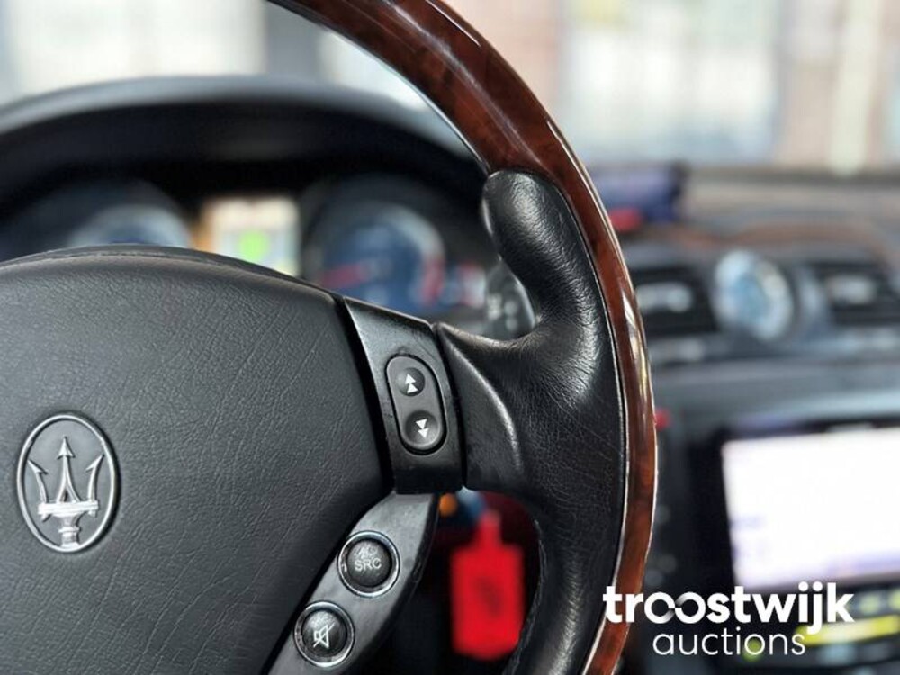 Maserati Quattroporte Executive GT 4.2 V8 400pk 2007 -Youngtimer- ZF