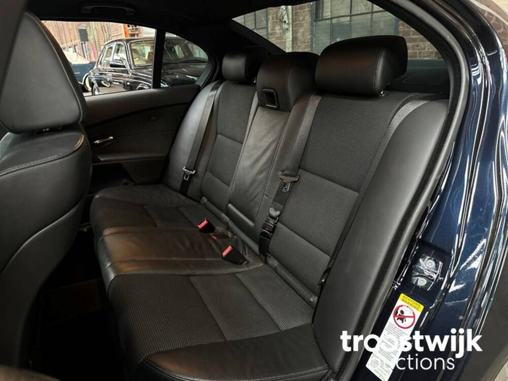 BMW 530i M-Sport Executive E60 258pk 2006 -Youngtimer-