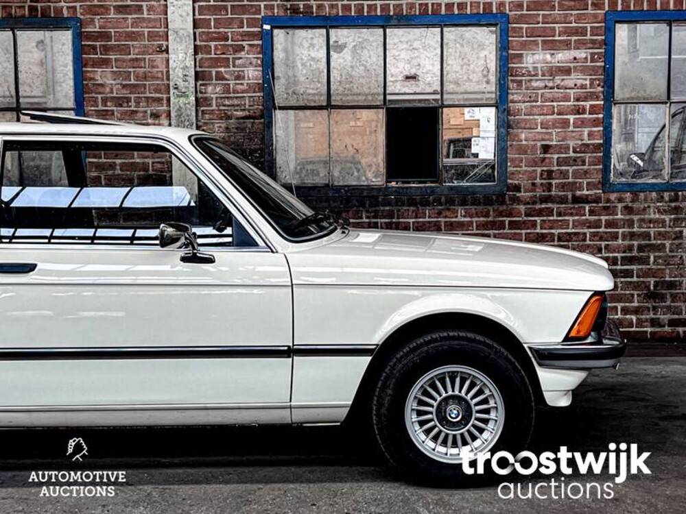 BMW 318 E21  98pk 1977, 80-YA-62