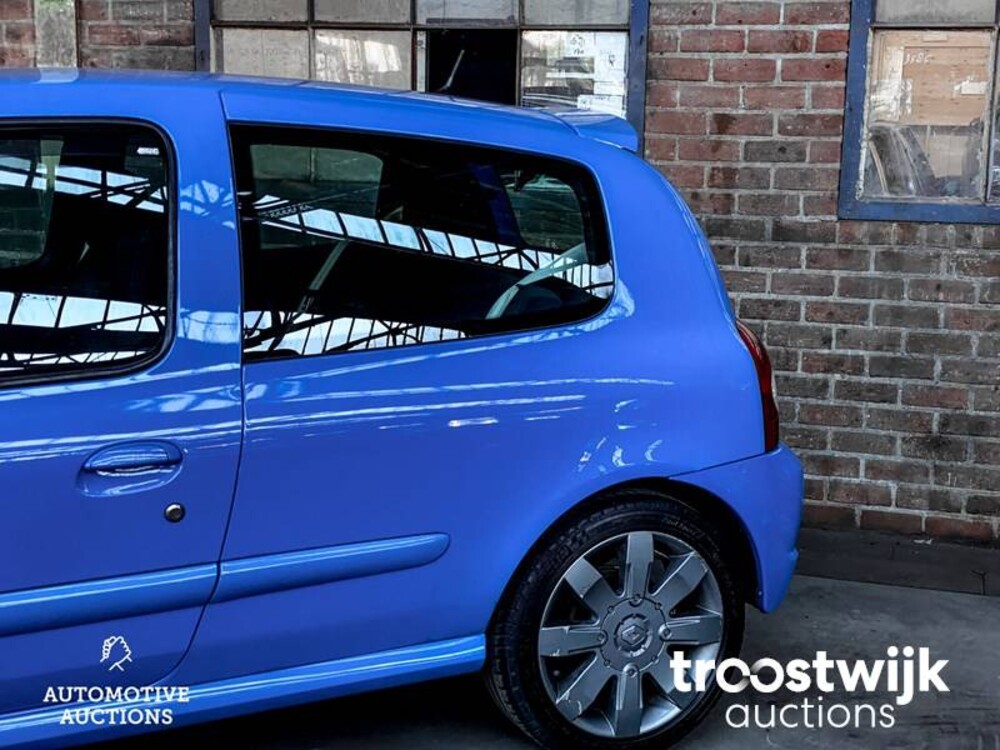 Renault Clio RS 182 / Renault Sport 182 2.0 16v 182pk 2005 -Youngtimer-