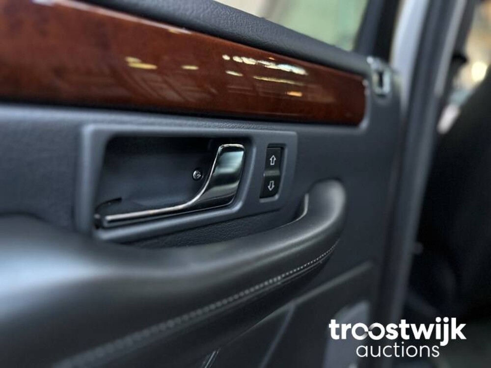 Land Rover Range Rover 4.6 HSE Autobiography 226pk 1999, 24-DF-RT