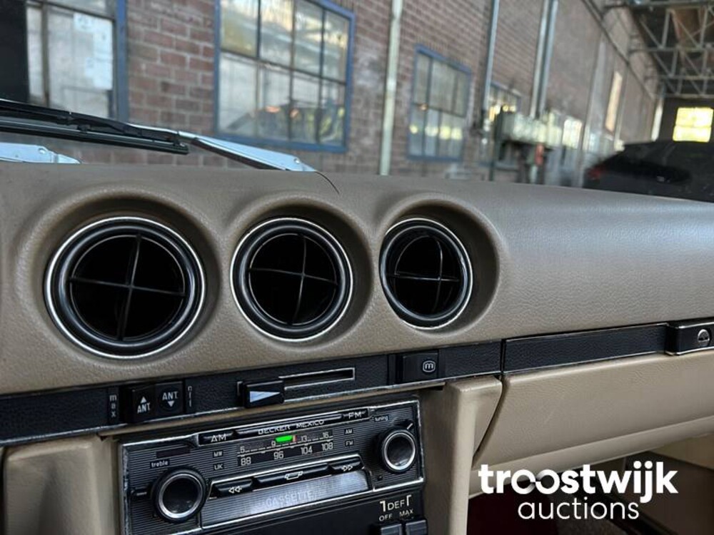 Mercedes-Benz 450SL Roadster 218pk 1977 SL-Klasse, 30-YD-72