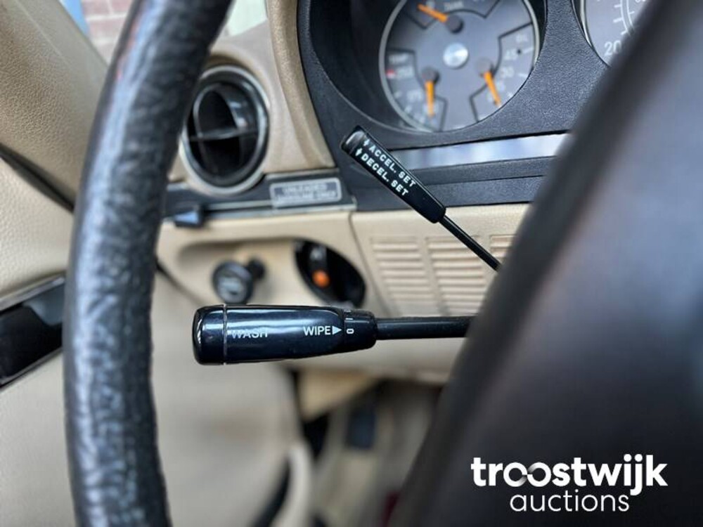 Mercedes-Benz 450SL Roadster 218pk 1977 SL-Klasse, 30-YD-72