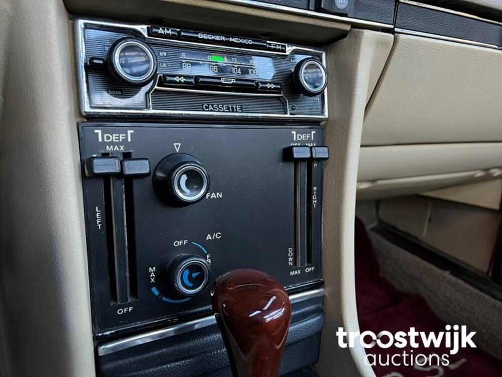 Mercedes-Benz 450SL Roadster 218pk 1977 SL-Klasse, 30-YD-72