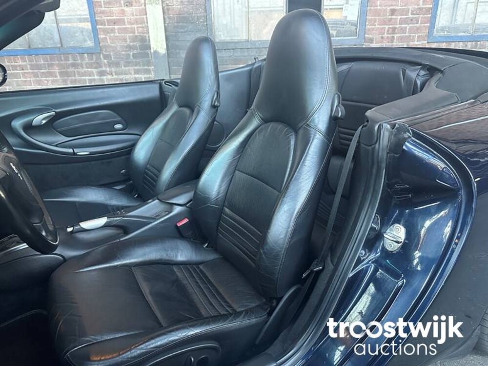 Porsche 911 996 Carrera 4 cabrio 3.6 320pk 2003 -Youngtimer-