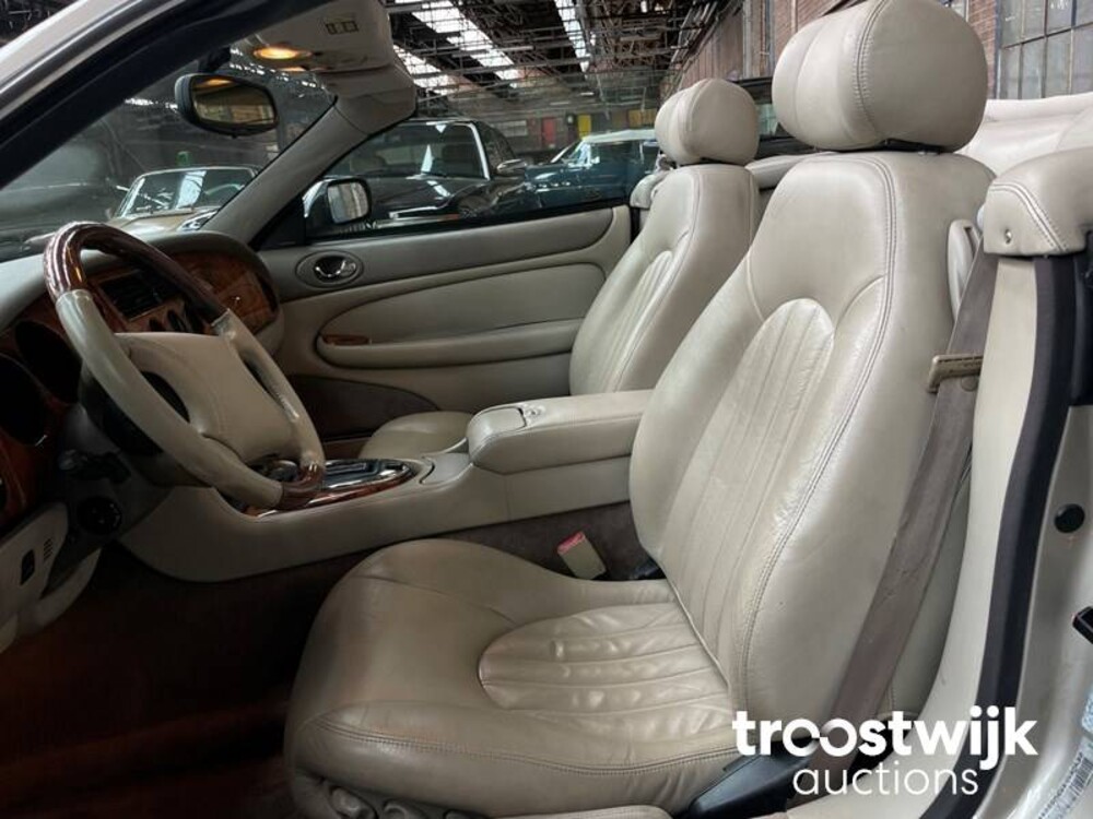 Jaguar XK8 4.0 V8 Convertible 284pk 1997, 95-SR-DX