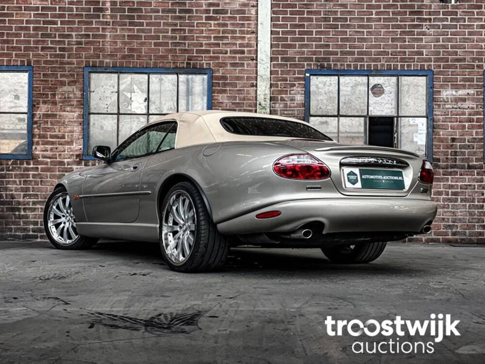 Jaguar XK8 4.0 V8 Convertible 284pk 1997, 95-SR-DX