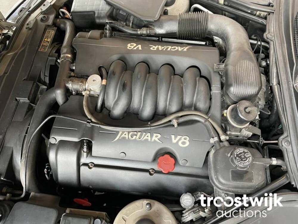 Jaguar XK8 4.0 V8 Convertible 284pk 1997, 95-SR-DX