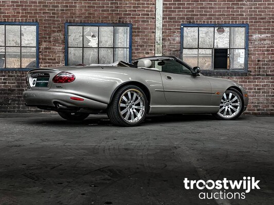 Jaguar XK8 4.0 V8 Convertible 284pk 1997, 95-SR-DX