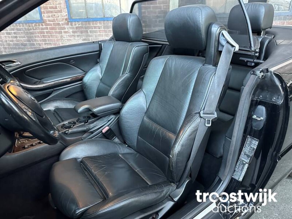 BMW 325Ci Executive E46 184pk 2004 3-serie Cabriolet, 59-XT-XK