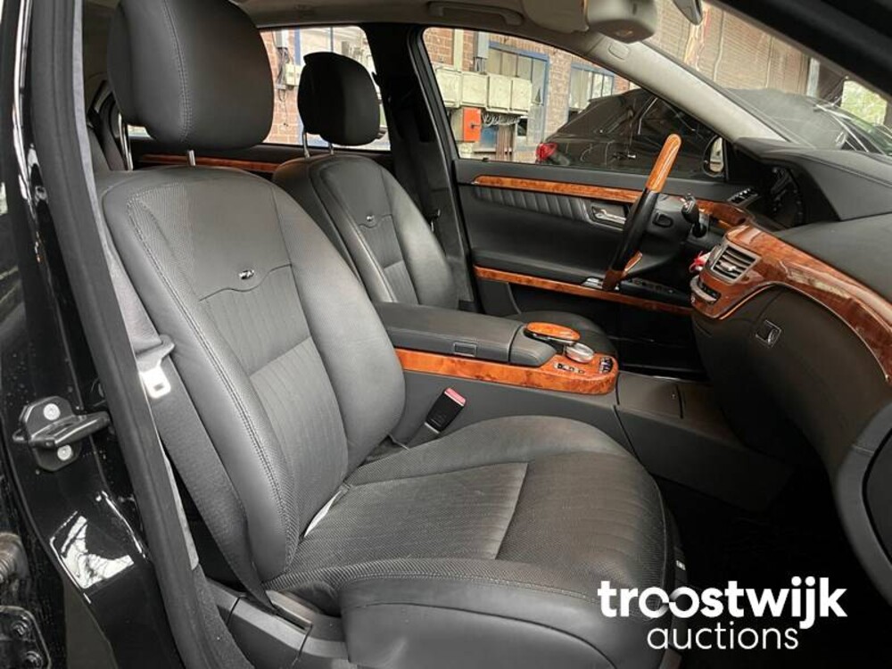 Mercedes-Benz S600 Lang 5.5 V12 517pk 2007 -Youngtimer-