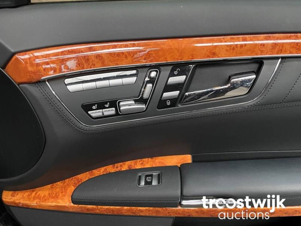 Mercedes-Benz S600 Lang 5.5 V12 517pk 2007 -Youngtimer-